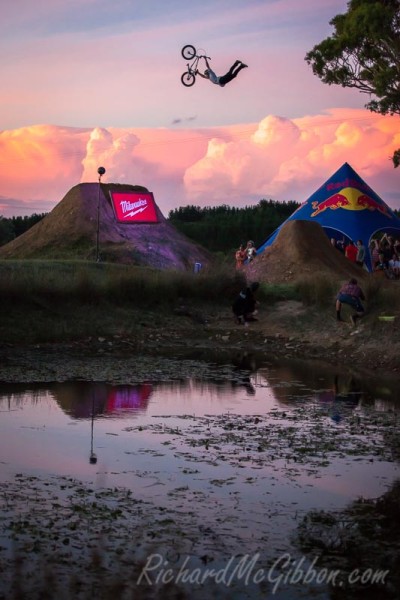 Dirt jumping action from Cam's Hillside Dirt Jam 2014