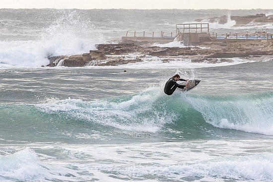 Surfing, Dee Why, 18/12/22