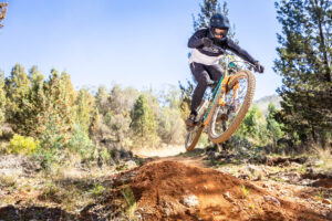 Mountain biker racing at the Gravity State Series Mount Borah enduro 2024 – NSWGSSMTBOR-24-5256