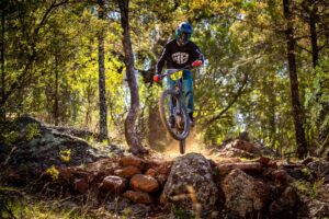 Mountain biker racing at the Gravity State Series Mount Borah enduro 2024 – NSWGSSMTBOR-24-5592