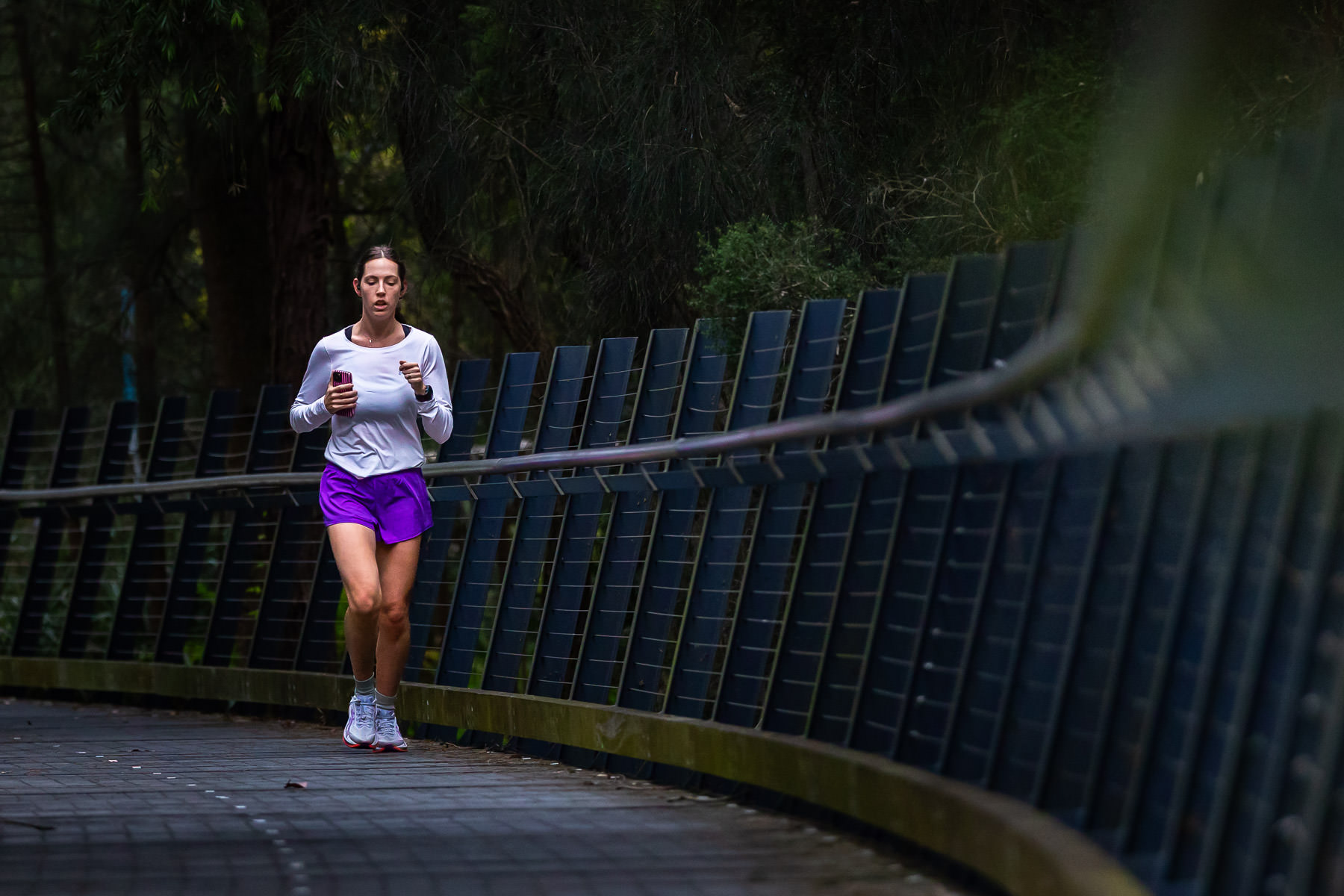 Runner at the Three Bridges Run 2026 along the Parramatta River, Sydney – MA3BR26-8406